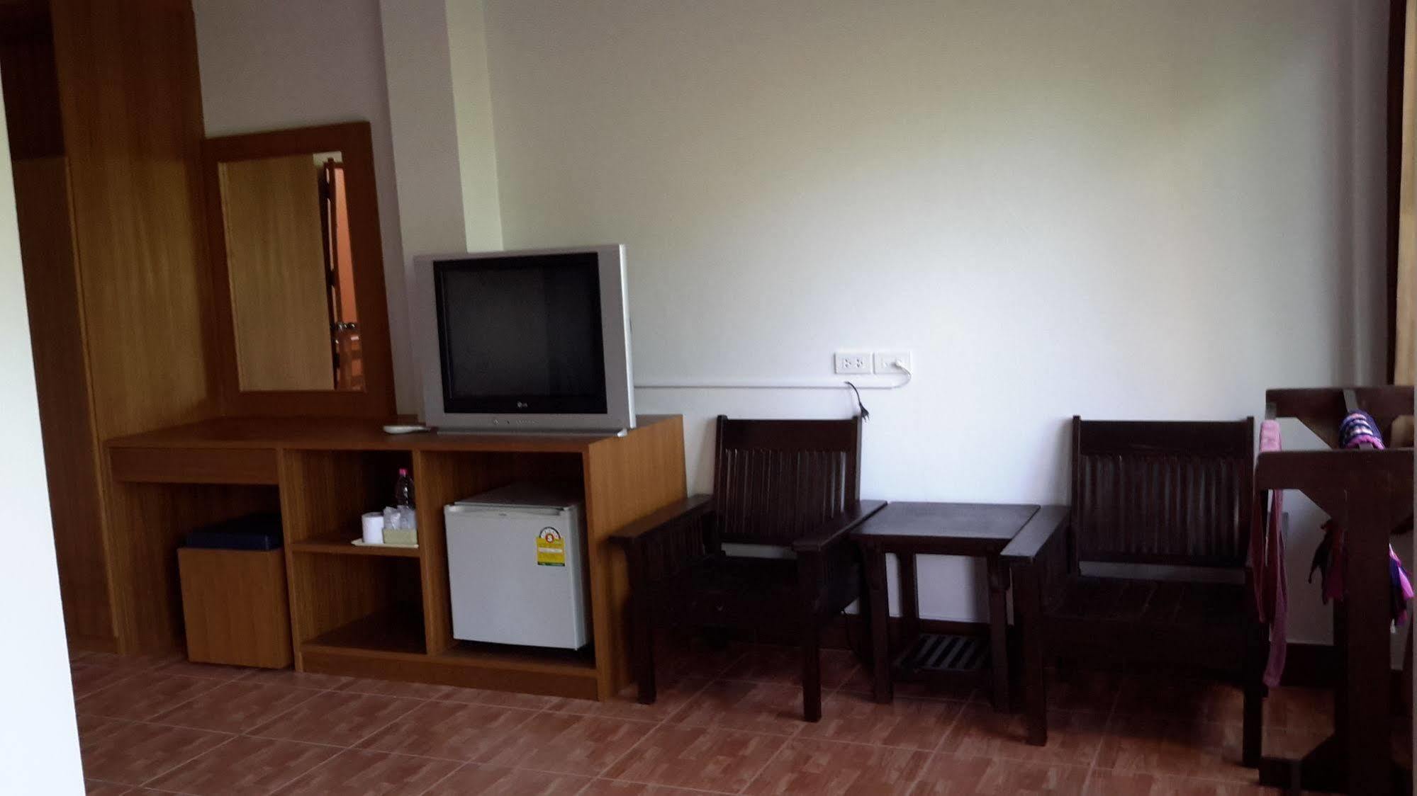 N.D.Hotel Ko Lanta Extérieur photo